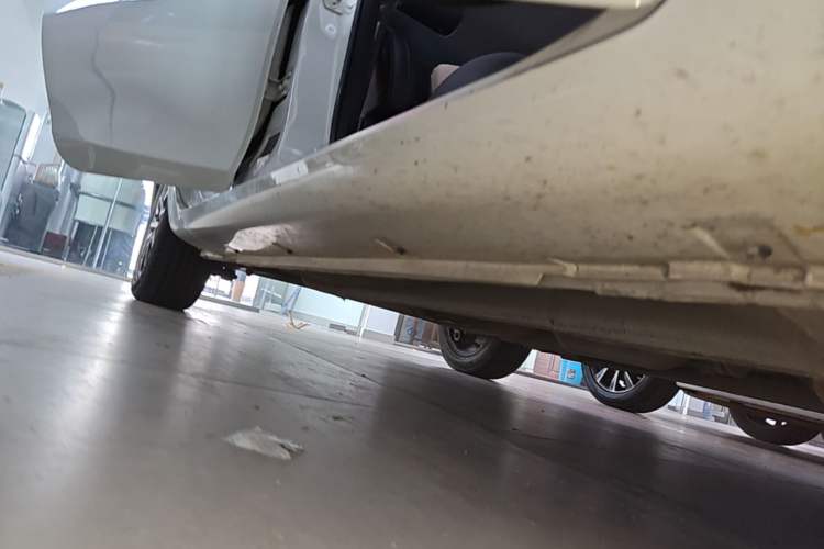 Used Geely Auto Emgrand 2020 1.5L CVT Upward Version Right Side Sill