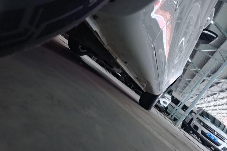 Used Geely Auto Emgrand 2020 1.5L Manual Luxury Model Right Side Sill