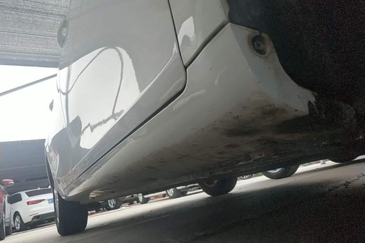Used Geely Auto Emgrand 2020 1.5L CVT Luxury Model Right Side Sill