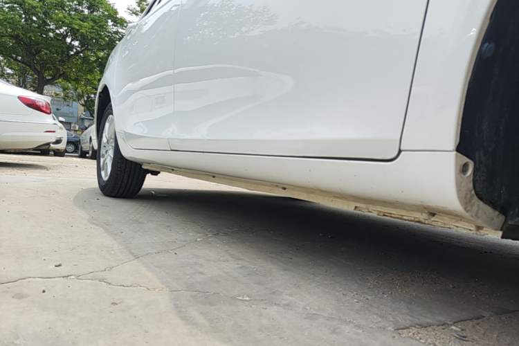 Used Geely Auto Emgrand 2020 1.5L CVT Luxury Model Right Side Sill