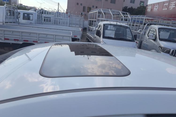 Used Geely Auto Emgrand 2020 1.5L Manual Luxury Model Roof