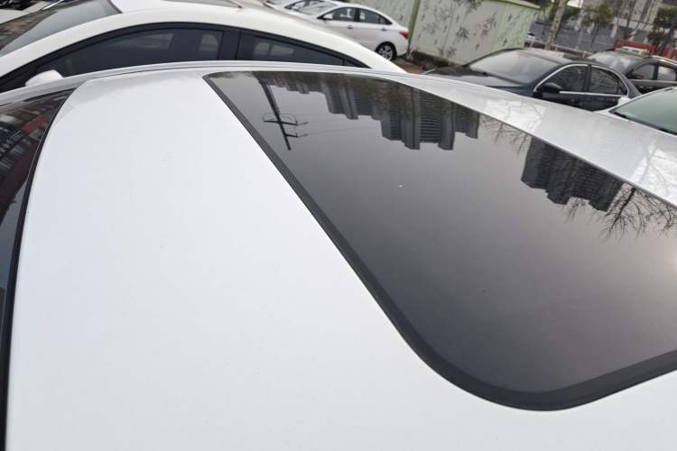 Used Geely Auto Emgrand 2020 1.5L CVT Upward Version Roof