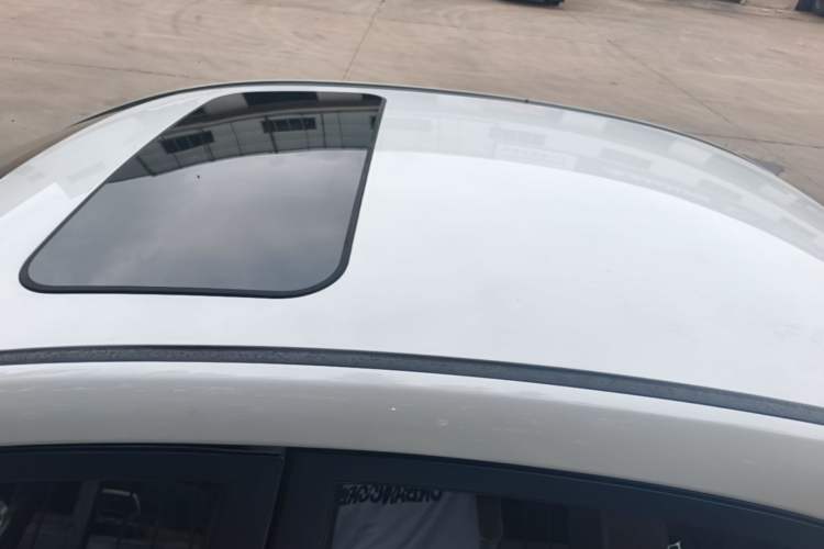 Used Geely Auto Emgrand 2020 1.5L CVT Upward Version Roof
