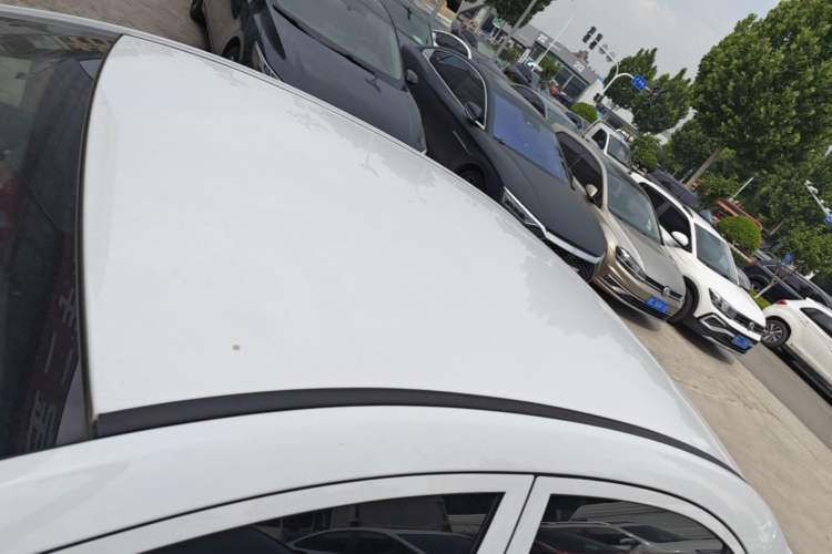 Used Geely Auto Emgrand 2020 1.5L CVT Comfort Model Roof