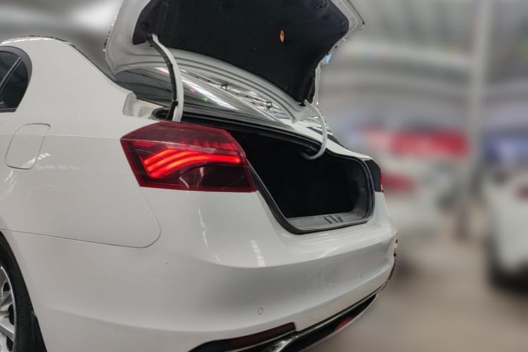Used Geely Auto Emgrand 2020 1.5L Manual Luxury Model Trunk