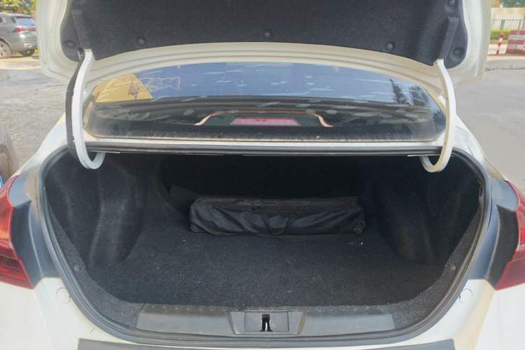 Used Geely Auto Emgrand 2020 1.5L Manual Upward Edition Trunk