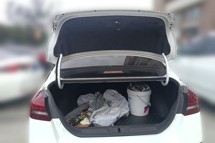 Used Geely Auto Emgrand 2020 1.5L Manual Comfort Version Trunk