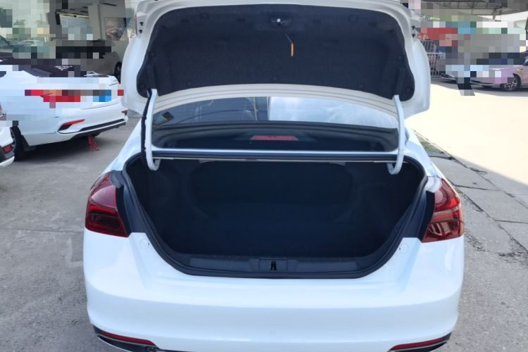 Used Geely Auto Emgrand 2020 1.5L CVT Upward Version Trunk