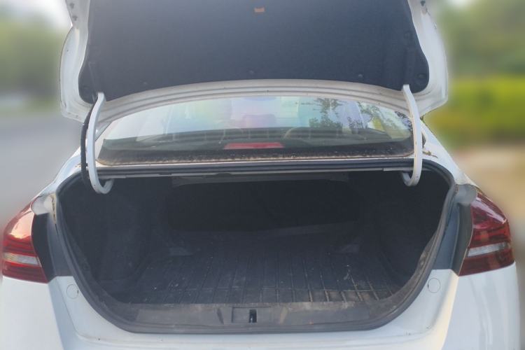 Used Geely Auto Emgrand 2020 1.5L Manual Upward Edition Trunk