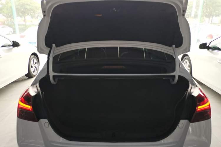 Used Geely Auto Emgrand 2020 1.5L CVT Luxury Model Trunk