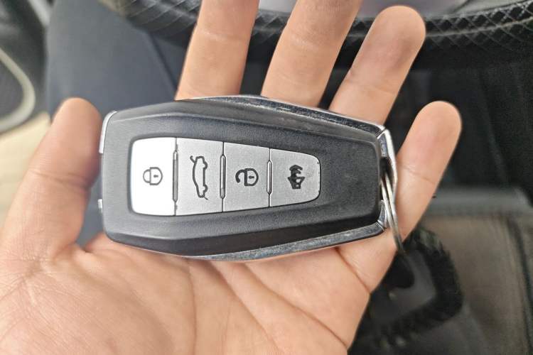 Used Geely Auto Emgrand 2020 1.5L Manual Luxury Model Vehicle Key