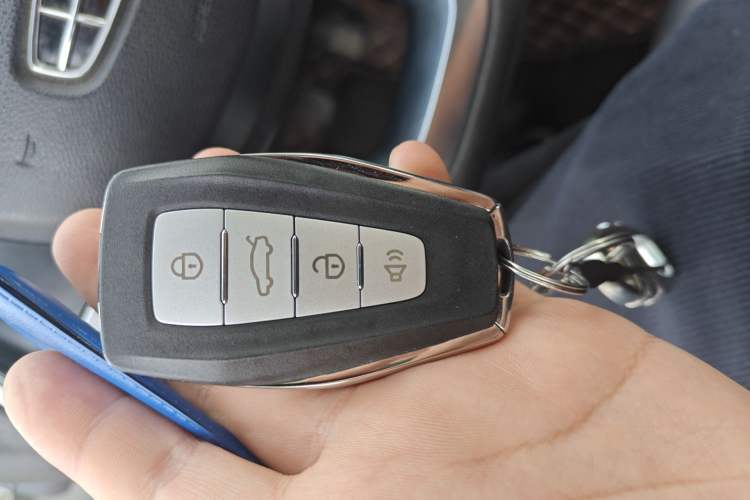Used Geely Auto Emgrand 2020 1.5L Manual Luxury Model Vehicle Key