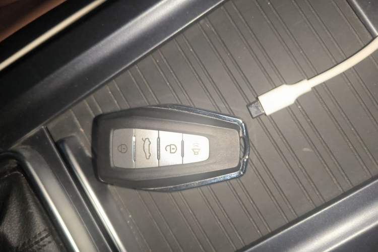Used Geely Auto Emgrand 2020 1.5L CVT Upward Version Vehicle Key
