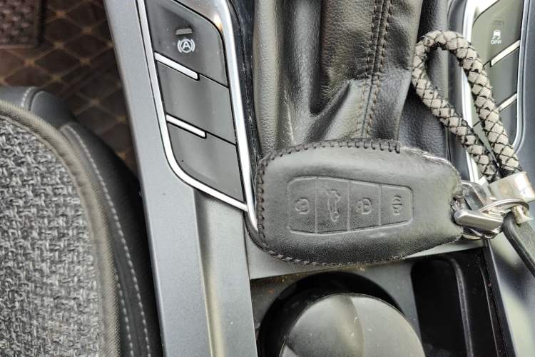 Used Geely Auto Emgrand 2020 1.5L CVT Luxury Model Vehicle Key