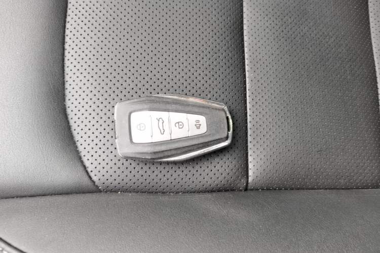 Used Geely Auto Emgrand 2020 1.5L CVT Upward Version Vehicle Key