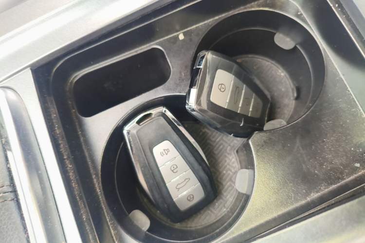Used Geely Auto Emgrand 2020 1.5L CVT Luxury Model Vehicle Key