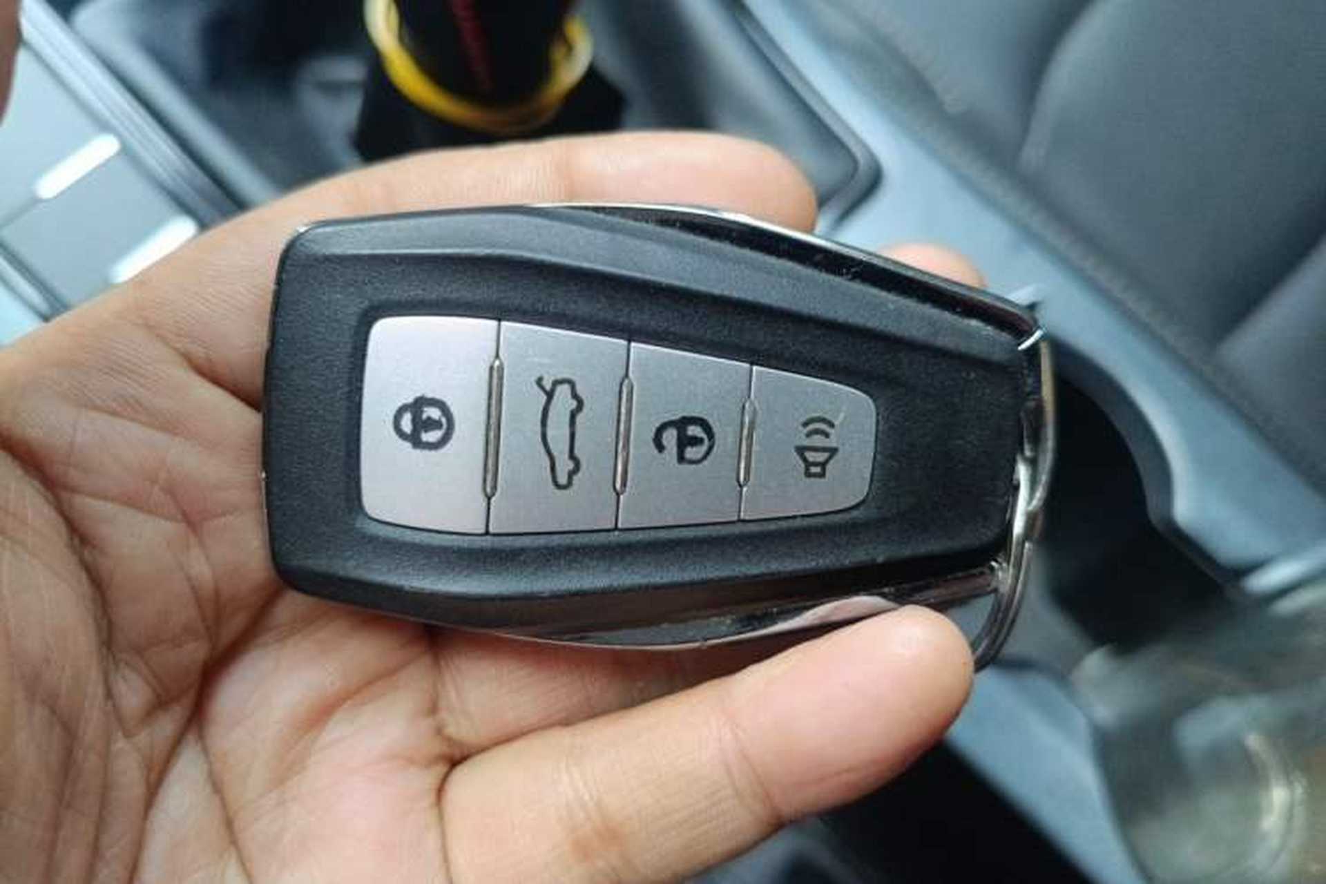 Used Geely Auto Emgrand 2020 1.5L Manual Luxury Model Vehicle Key