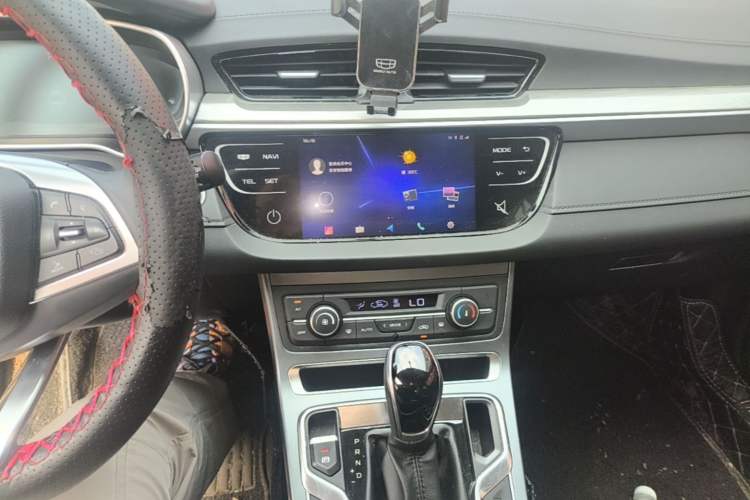 Used Geely Auto Emgrand 2020 1.5L CVT Upward Version Audio And AC Panel