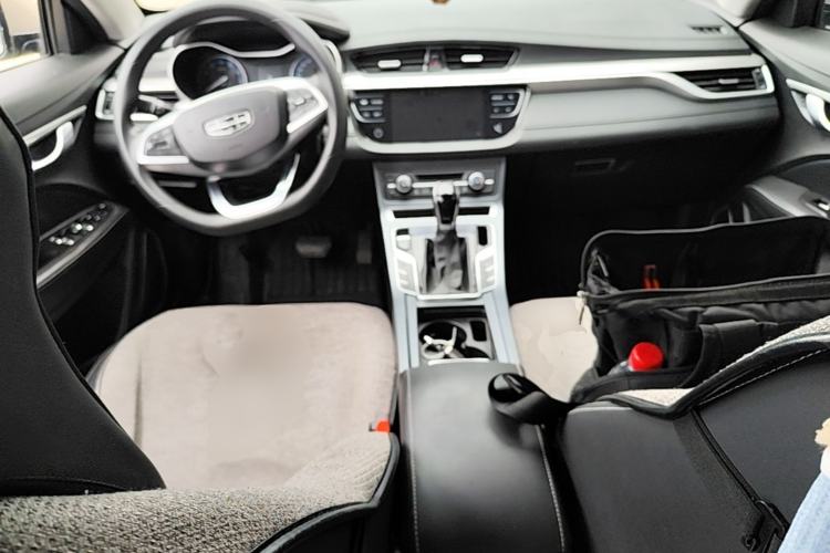 Used Geely Auto Emgrand 2020 1.5L CVT Luxury Model Center Console