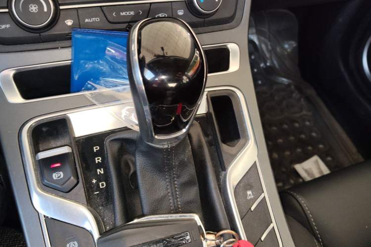 Used Geely Auto Emgrand 2020 1.5L CVT Luxury Model Gear Lever