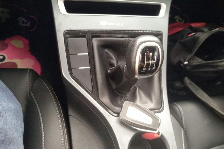 Used Geely Auto Emgrand 2020 1.5L Manual Upward Edition Gear Lever