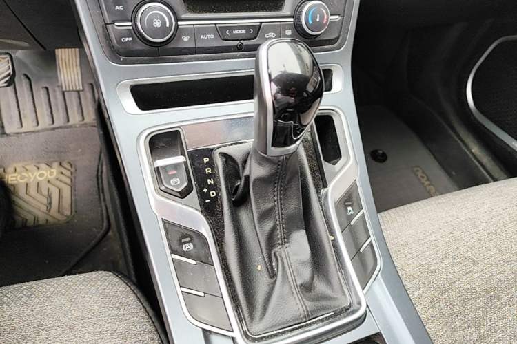 Used Geely Auto Emgrand 2020 1.5L CVT Luxury Model Gear Lever