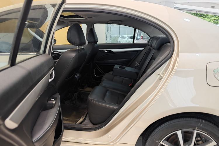 Used Geely Auto Emgrand 2020 1.5L Manual Upward Edition Interior 3