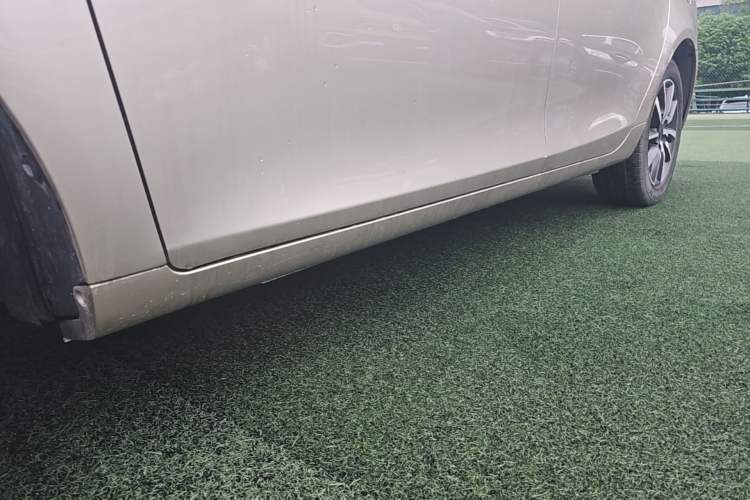 Used Geely Auto Emgrand 2020 1.5L CVT Upward Version Left Side Sill