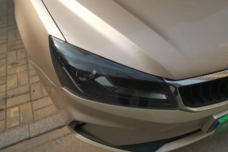 Used Geely Auto Emgrand 2020 1.5L Manual Luxury Model Right Front Headlight