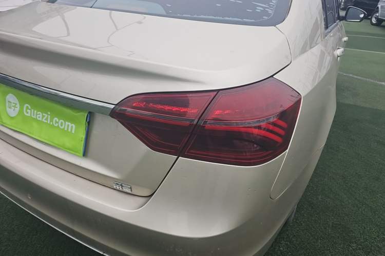 Used Geely Auto Emgrand 2020 1.5L CVT Upward Version Right Rear Taillight