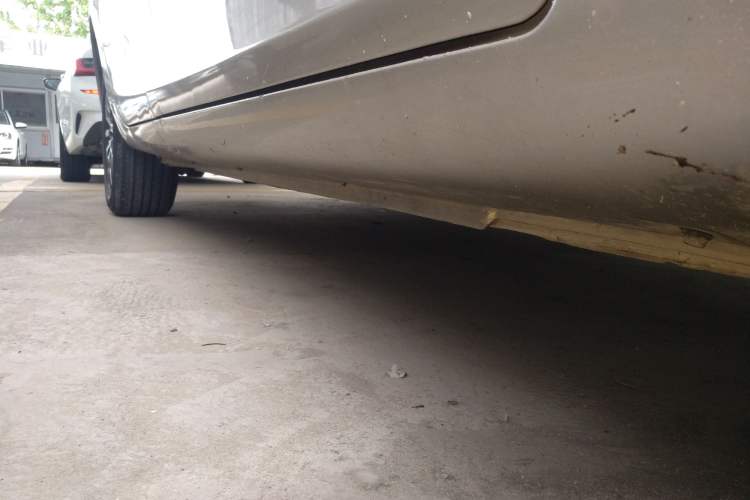 Used Geely Auto Emgrand 2020 1.5L Manual Upward Edition Right Side Sill