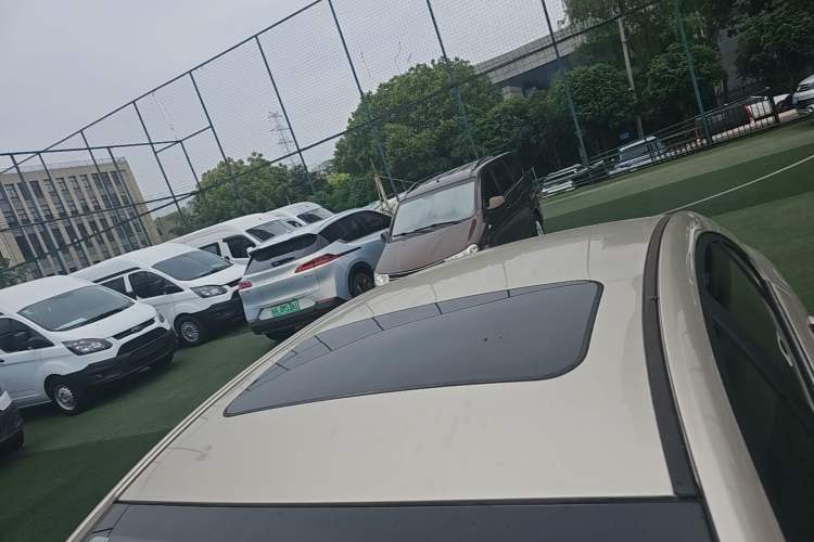 Used Geely Auto Emgrand 2020 1.5L CVT Upward Version Roof