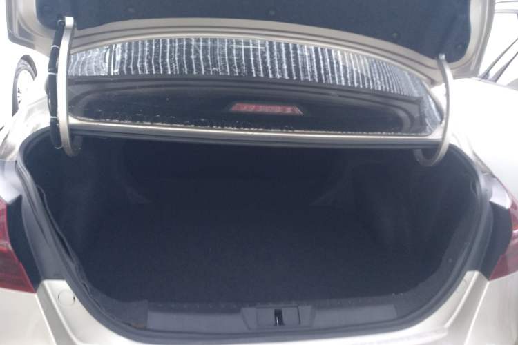 Used Geely Auto Emgrand 2020 1.5L Manual Upward Edition Trunk