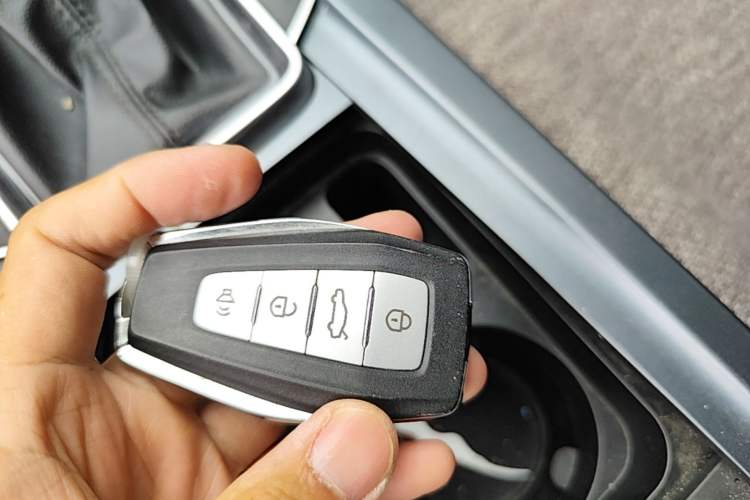 Used Geely Auto Emgrand 2020 1.5L CVT Luxury Model Vehicle Key