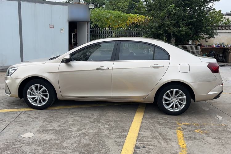 Used Geely Auto Emgrand 2021 UP 1.5L CVT Advanced Edition Exterior 5