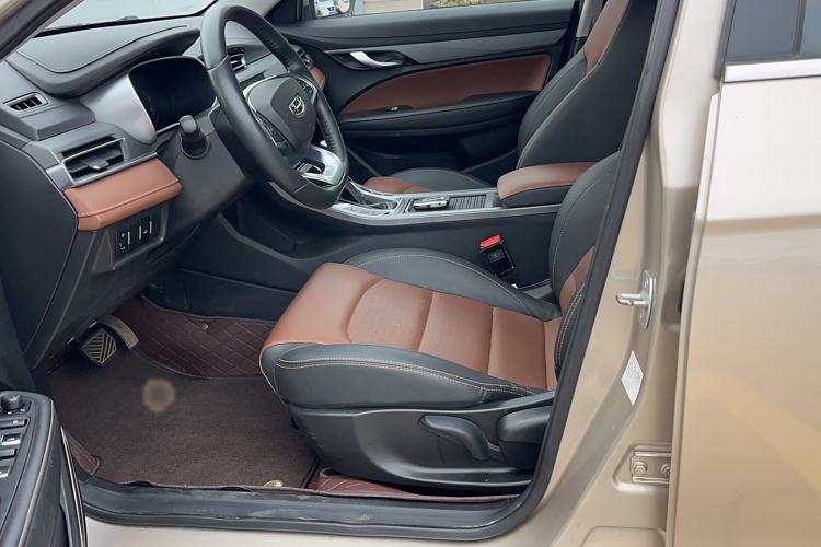 Used Geely Auto Emgrand 2021 UP 1.5L CVT Advanced Edition Interior 2