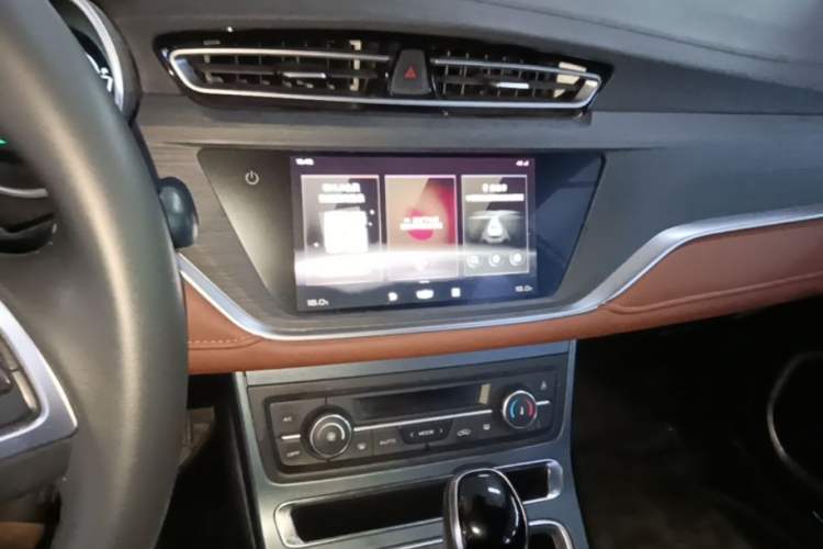 Used Geely Auto Emgrand 2021 UP 1.5L CVT Advanced Edition Audio And AC Panel