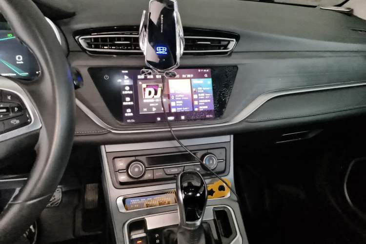 Used Geely Auto Emgrand 2021 UP 1.5L CVT Advanced Edition Audio And AC Panel