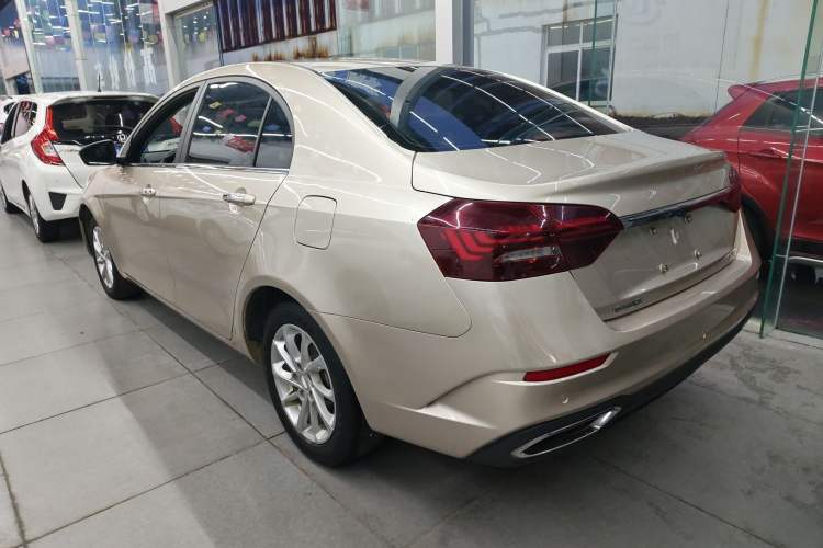 Used Geely Auto Emgrand 2021 UP 1.5L CVT Advanced Edition Exterior 2