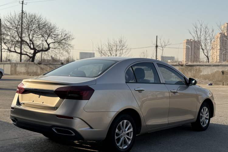 Used Geely Auto Emgrand 2021 UP 1.5L Manual Comfort Model Exterior 3