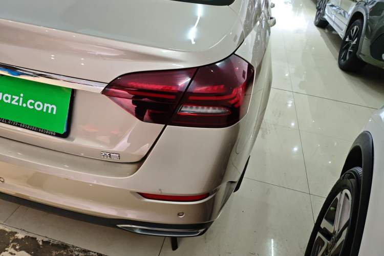 Used Geely Auto Emgrand 2021 UP 1.5L Manual Luxury Model Exterior 3