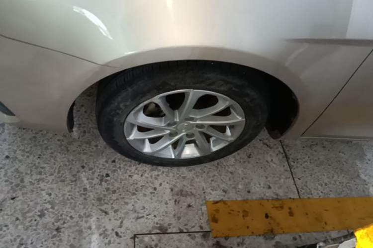 Used Geely Auto Emgrand 2021 UP 1.5L CVT Advanced Edition Exterior 4