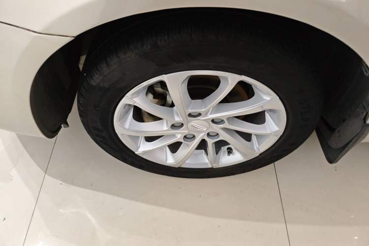 Used Geely Auto Emgrand 2021 UP 1.5L Manual Luxury Model Exterior 4