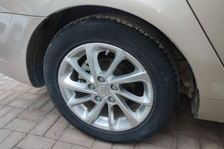 Used Geely Auto Emgrand 2021 UP 1.5L CVT Luxury Model Exterior 5