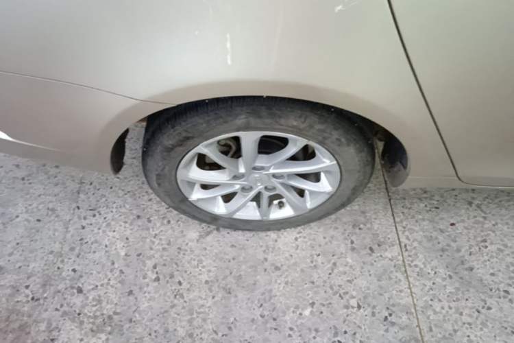 Used Geely Auto Emgrand 2021 UP 1.5L CVT Advanced Edition Exterior 5