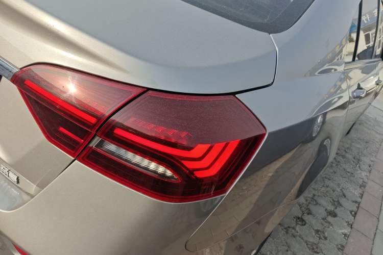 Used Geely Auto Emgrand 2021 UP 1.5L CVT Comfort Model Exterior 6