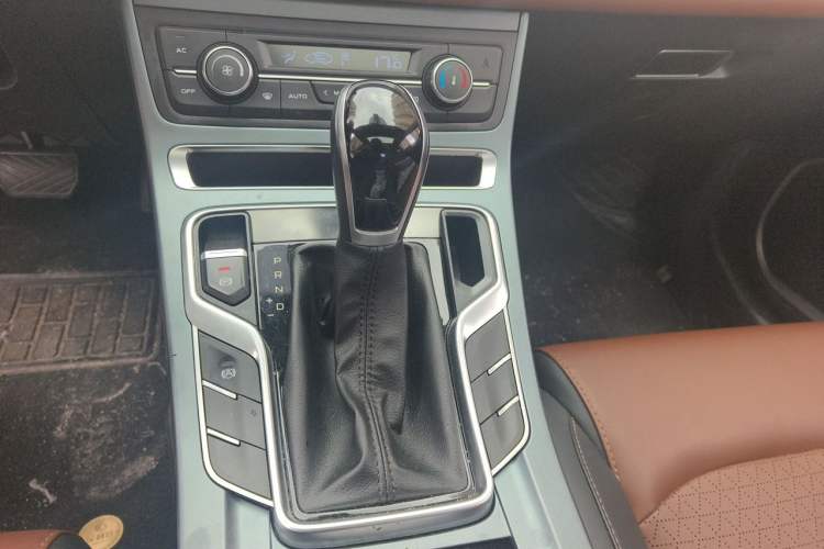 Used Geely Auto Emgrand 2021 UP 1.5L CVT Advanced Edition Gear Lever