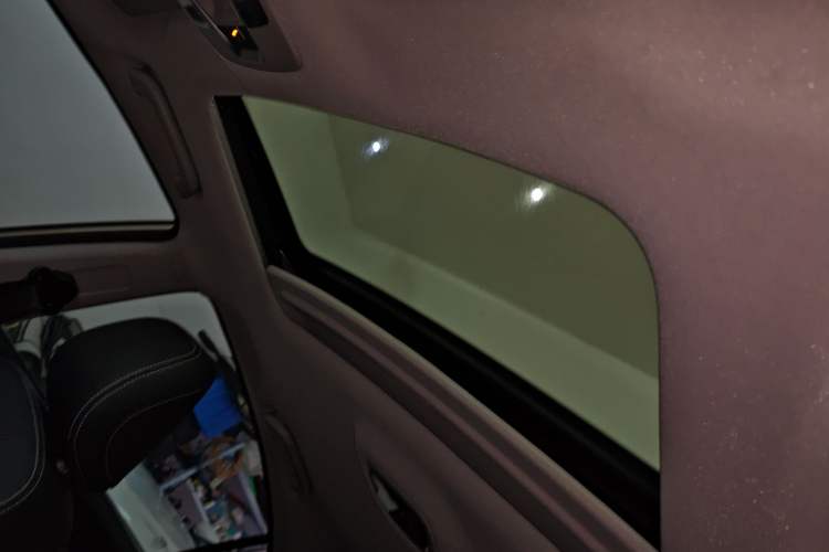 Used Geely Auto Emgrand 2021 UP 1.5L Manual Luxury Model Headliner