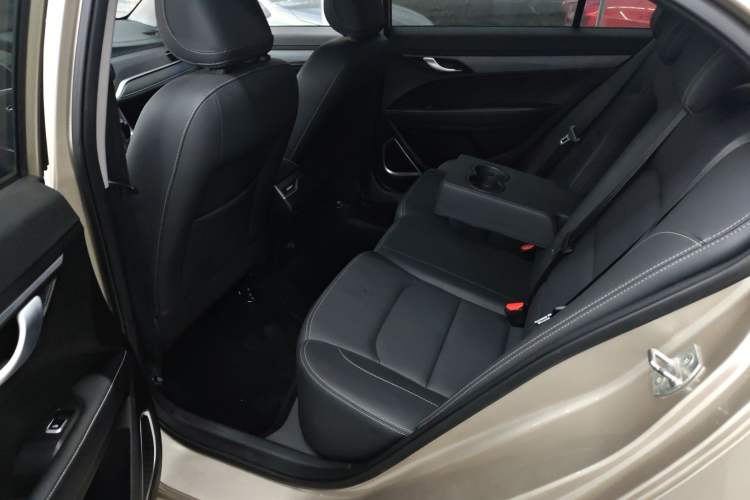 Used Geely Auto Emgrand 2021 UP 1.5L CVT Advanced Edition Interior 2