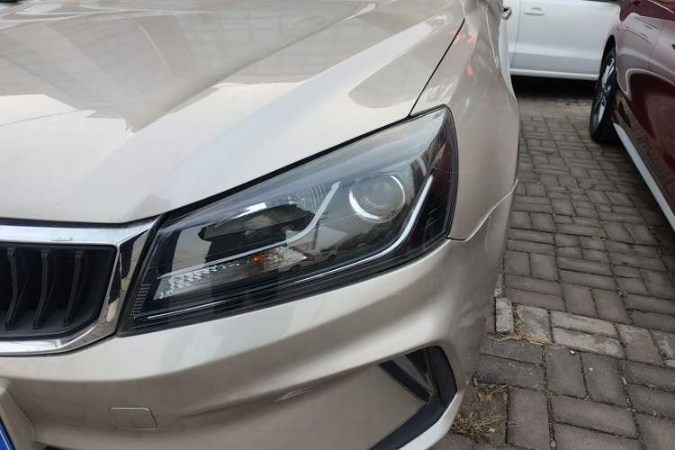 Used Geely Auto Emgrand 2021 UP 1.5L CVT Luxury Model Left Front Headlight